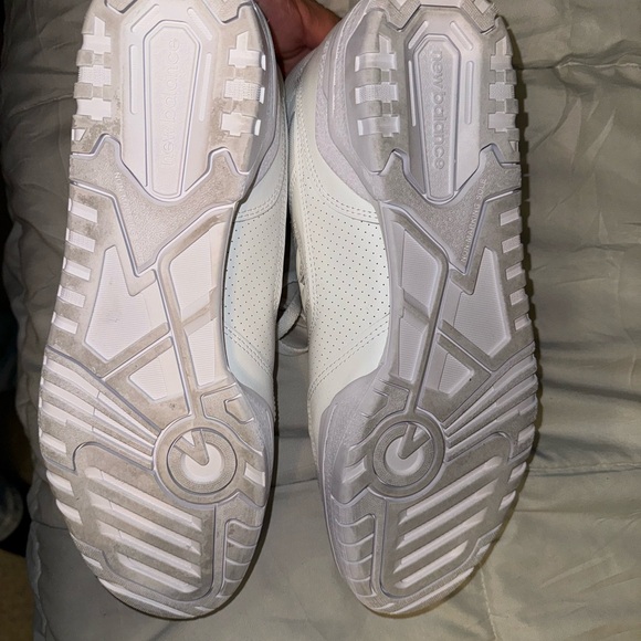 New Balance 550 - Picture 3 of 5